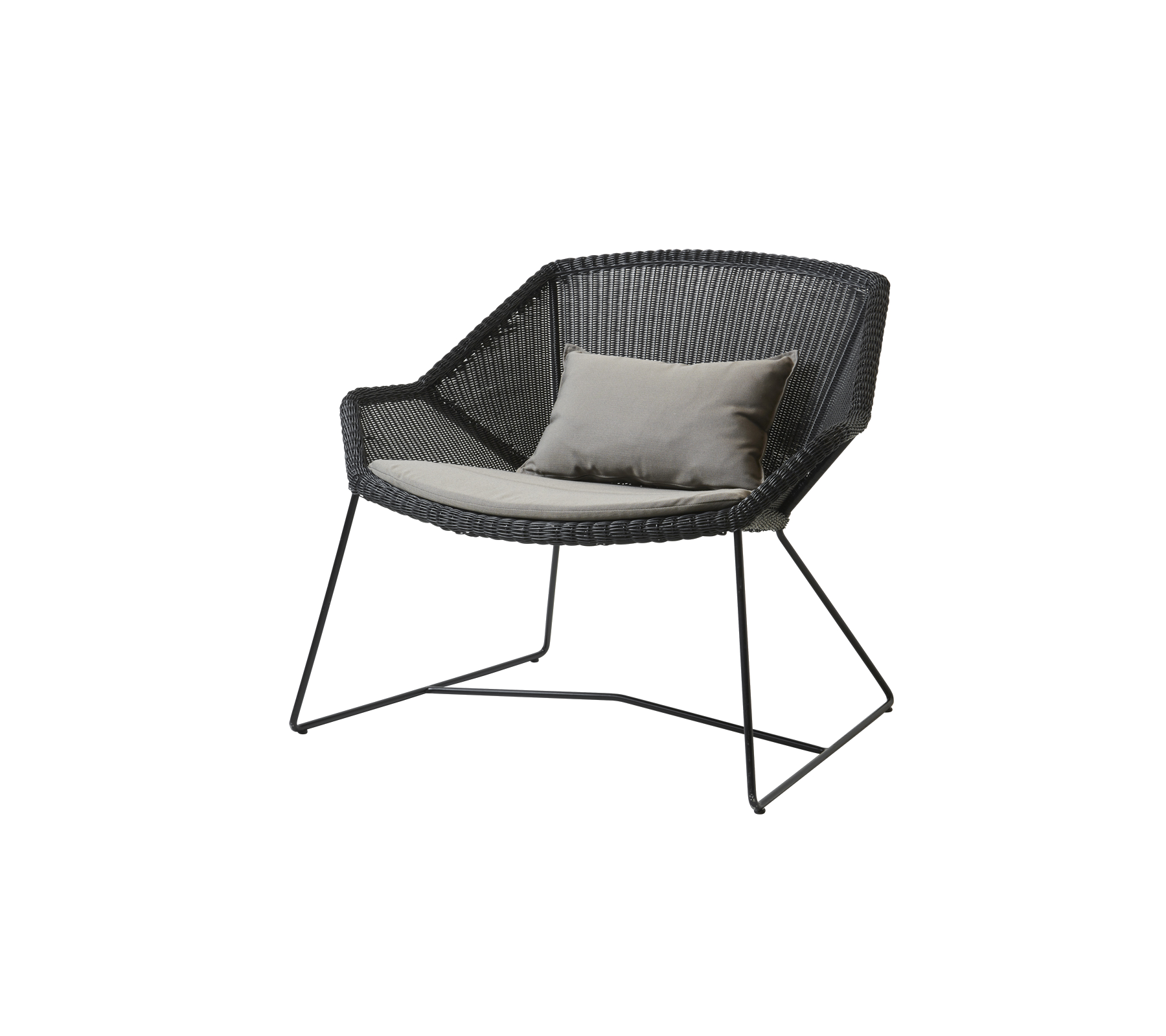 Stylish black chair with a unique woven design and a light cushion for added comfort. Ideal for relaxation.